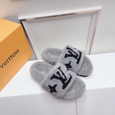 Louis Vuitton Slippers